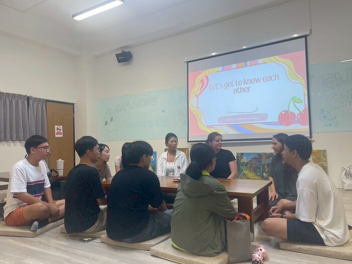 使用英語互相介紹